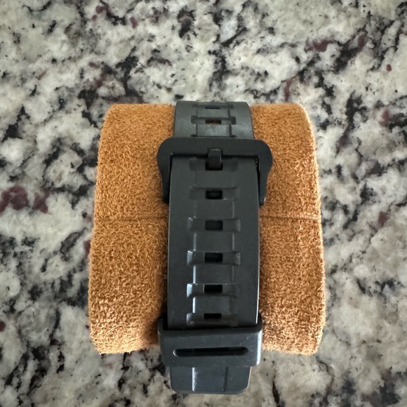 Casio W735H-8AV Super Illuminator, WR-100m, 10 year battery, Vibration Alarm. - Picture 7 of 9